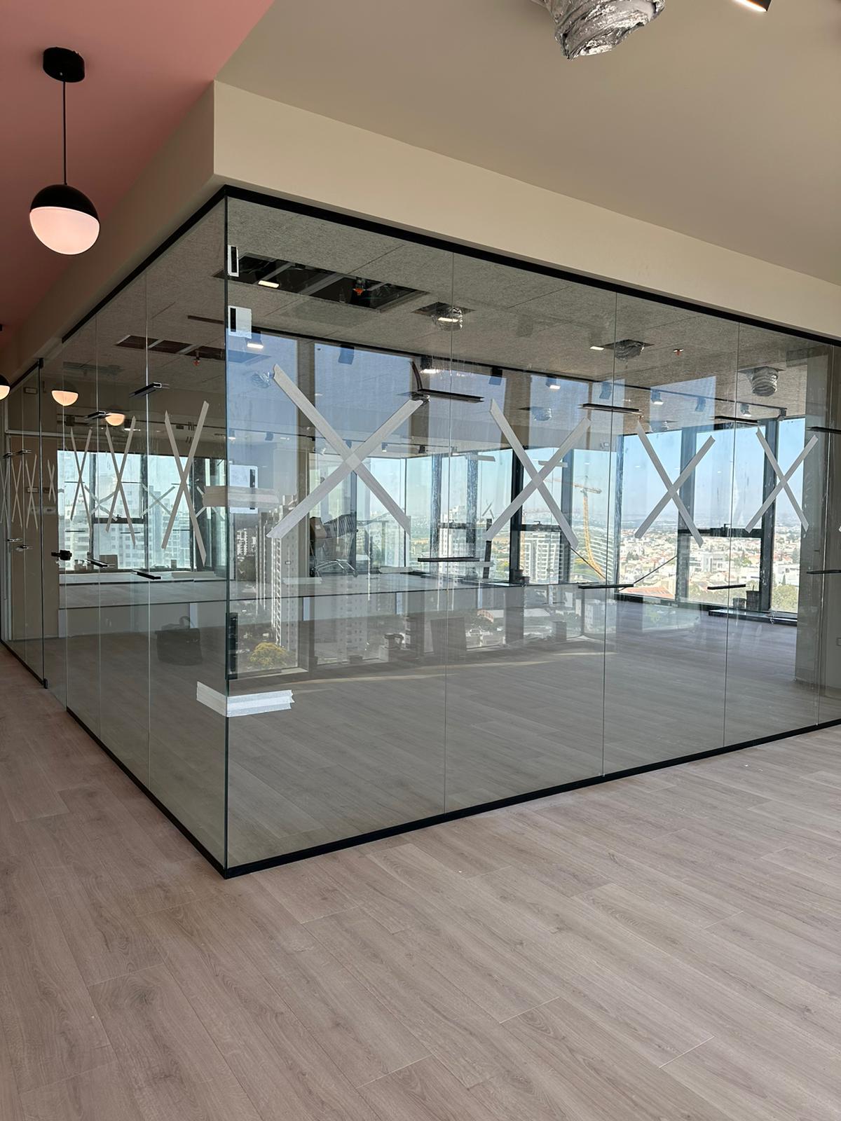 עבודת זכוכית 21