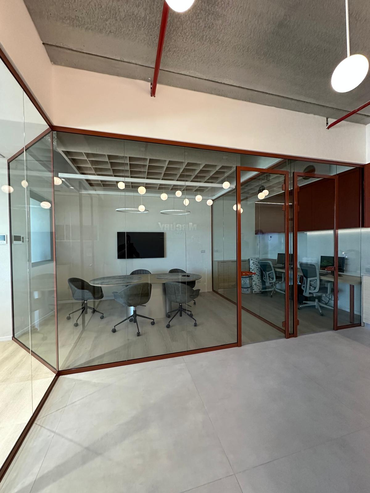 עבודת זכוכית 16